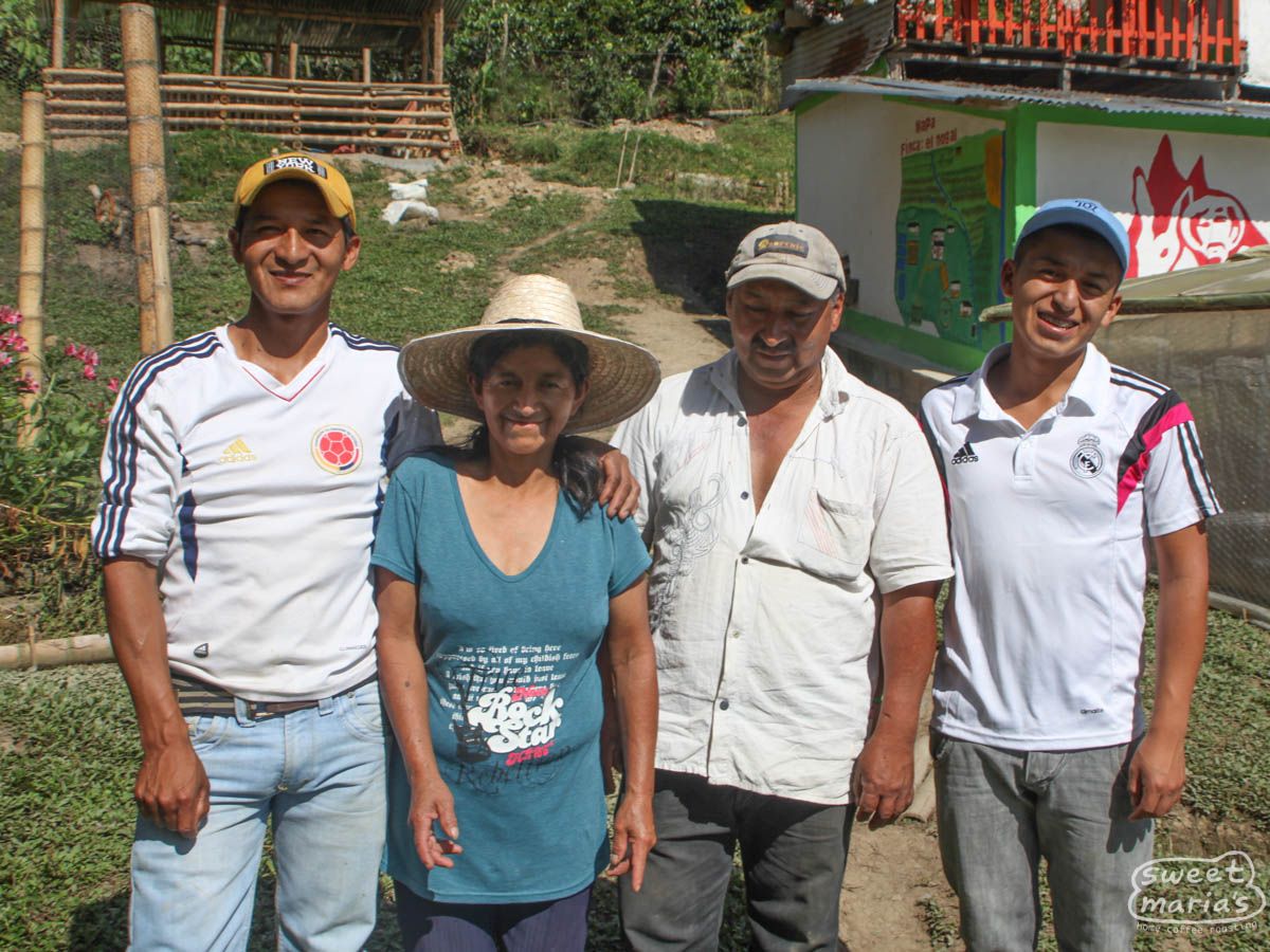  the family also acts as a central coffee buying location for farmers in Inzá