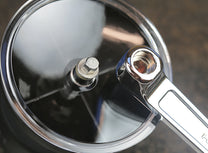 Hopper lid with detachable handle