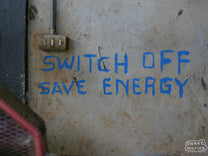 A reminder to turn off the lights reads